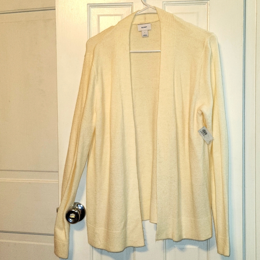 NWT cream cardigan
